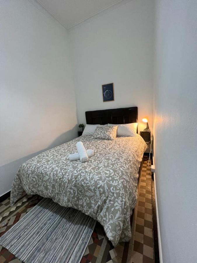 A & M Barcelona Hostal Extérieur photo