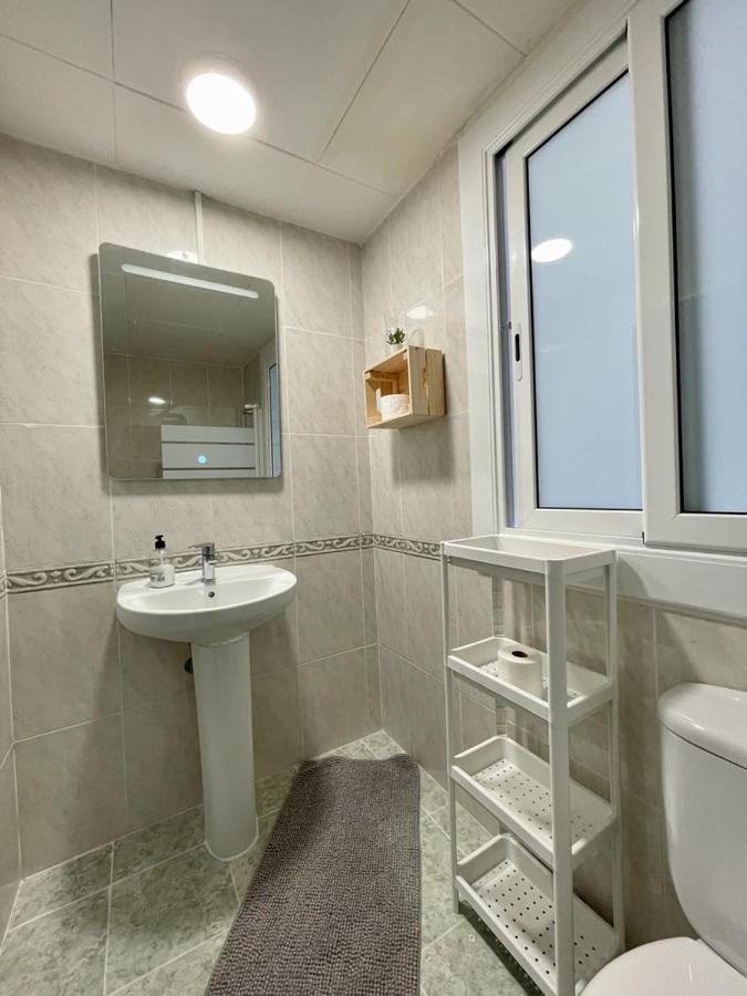 A & M Barcelona Hostal Extérieur photo