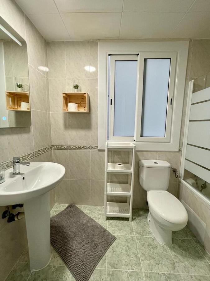 A & M Barcelona Hostal Extérieur photo